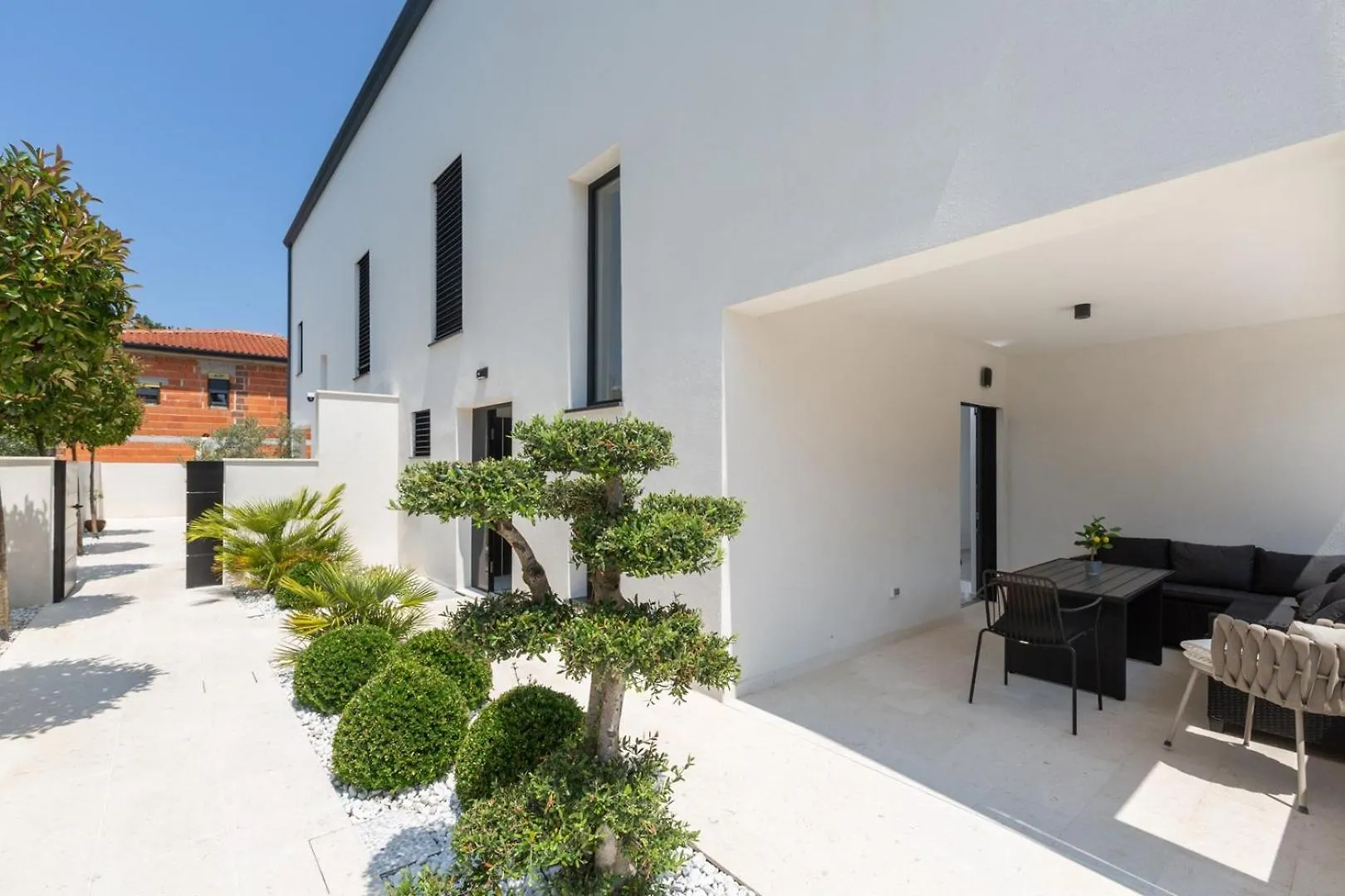 Villa Verana with pool 萨武德里亚